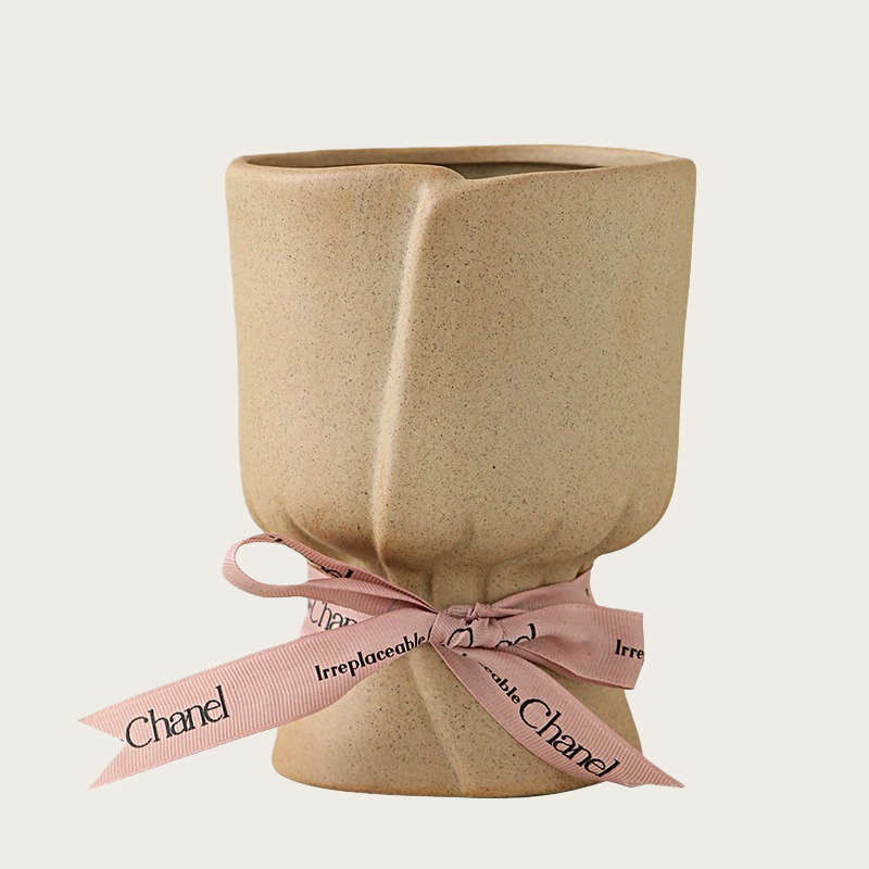 Minimalist INS Nordic Style Ceramic Flower Pot, Handheld Bouquet Design